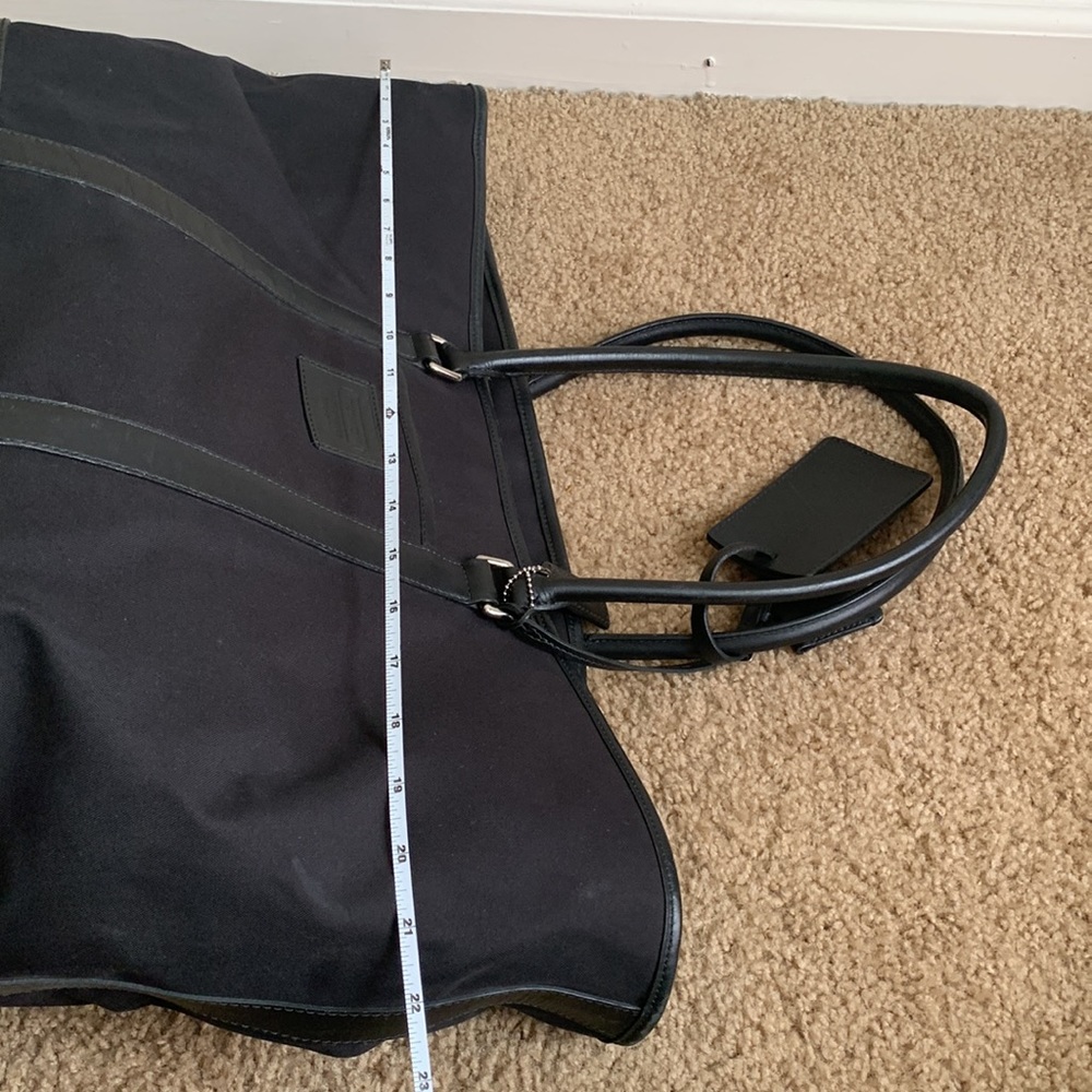 Coach - Picture 6 of 11
